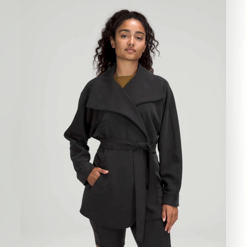 Lululemon Softstreme Belted Wrap